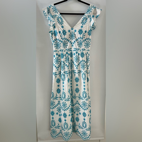 Lilly Pulitzer Lillyanne White and Blue Floral Eyelet Dress, Size 6 - Picture 2 of 5